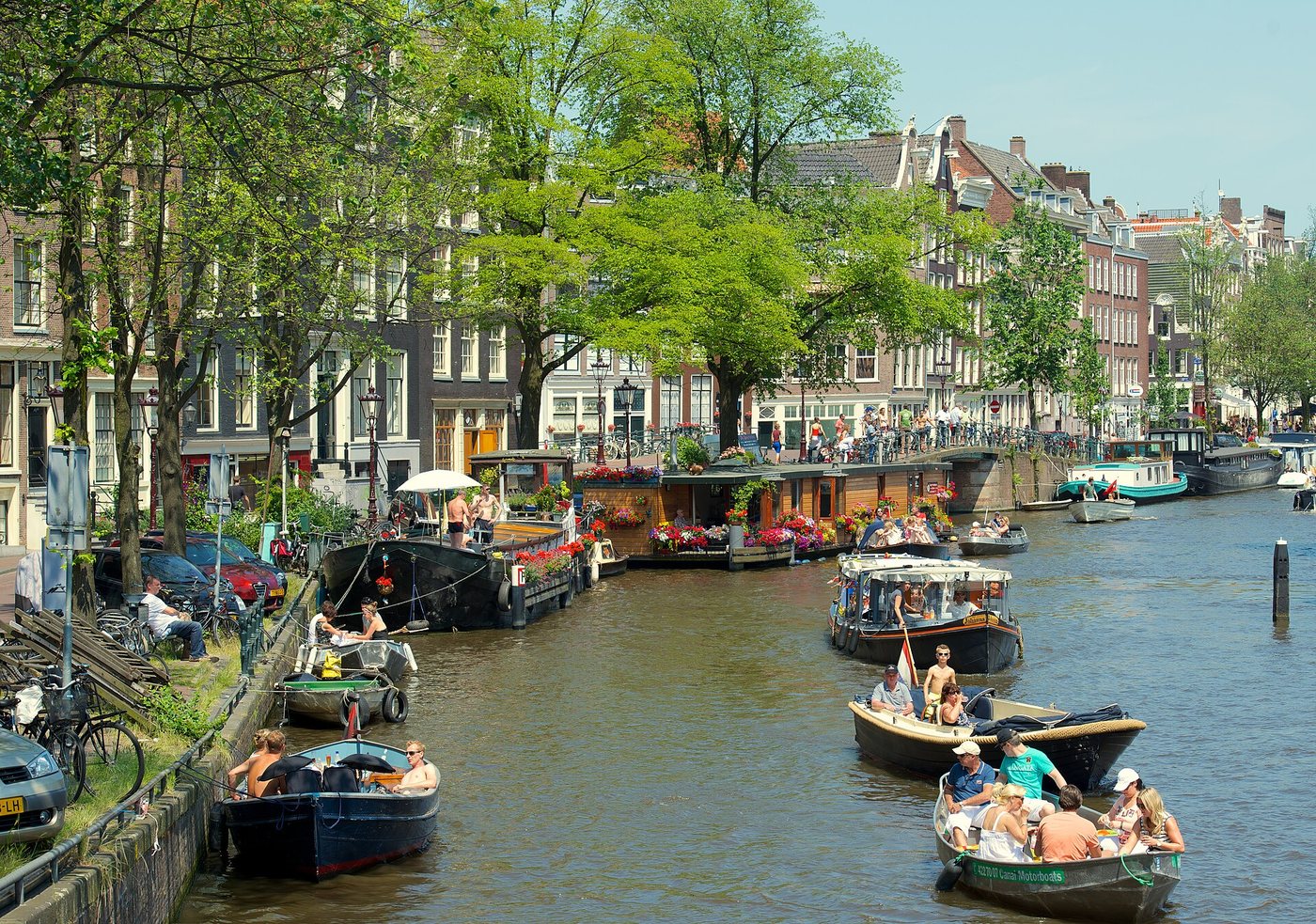 Boats and canal houses beside a canal in Amsterdam’s Jordaan